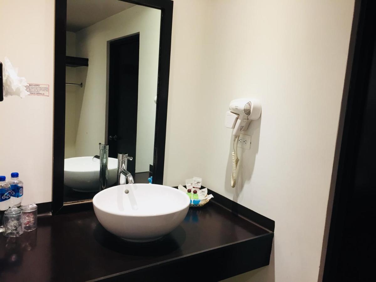 Hotel California 墨西哥城 外观 照片